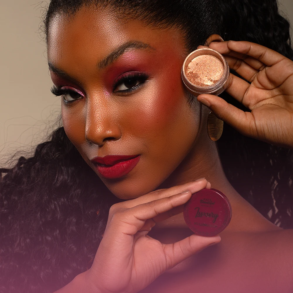 Campanha Luxury com iluminador
